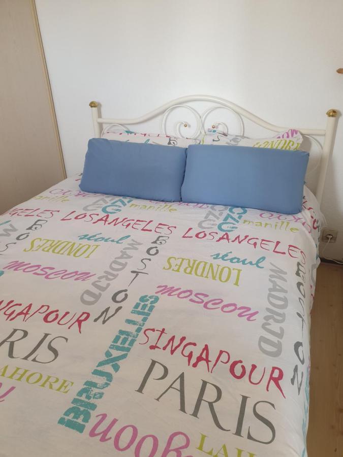 Appt 2 Ou 4 Personnes Avec Piscine, Tennis Et Parking Prive เฟลอรี ภายนอก รูปภาพ